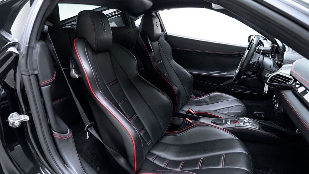 Ferrari 458 Italia, view 4
