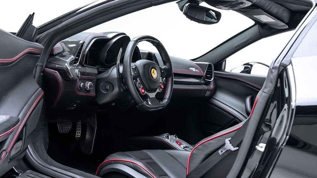 Ferrari 458 Italia, view 5