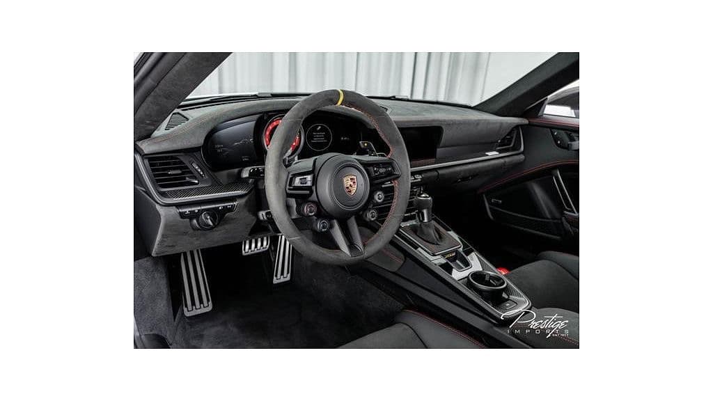 Porsche 911 GT3 RS, view 2
