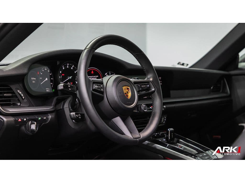 2022 Porsche 911 Carrera, view 3
