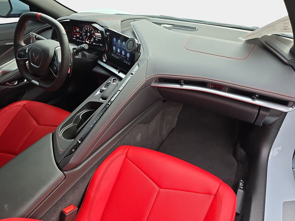 2023 Chevrolet Corvette Z06, view 2